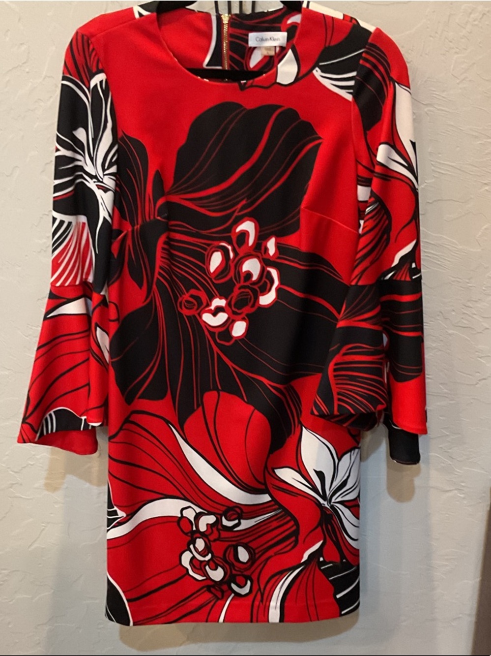 Calvin Klein Red Black White Floral Long-Sleeve Shift Dress
